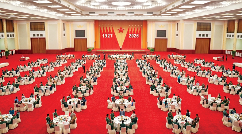 国防部举办盛大招待会热烈庆祝中国人民解放军建军99周年